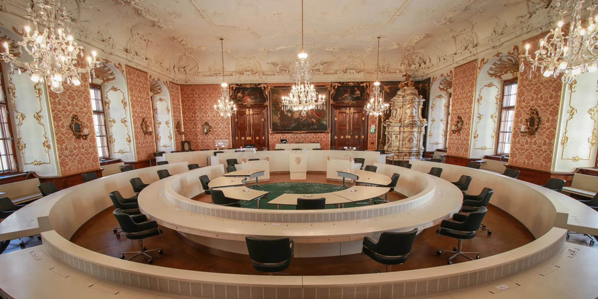 Landstube im Landhaus Graz. Sitze der Landesregierung und Landtagsabgeordneten