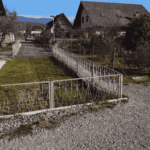 Zaun blockiert Zugang zur Mur-Promenade am Überfuhrweg in Gratkorn.