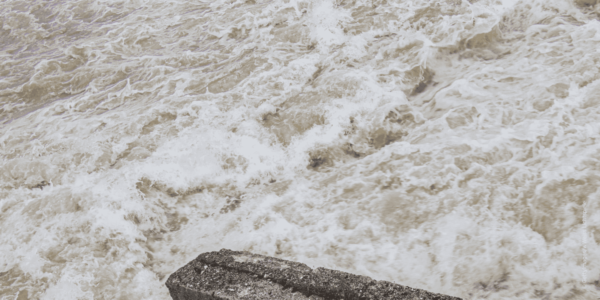 Hochwasser nach Starkregen zeigt die Bedeutung von wirksamem Hochwasserschutz.